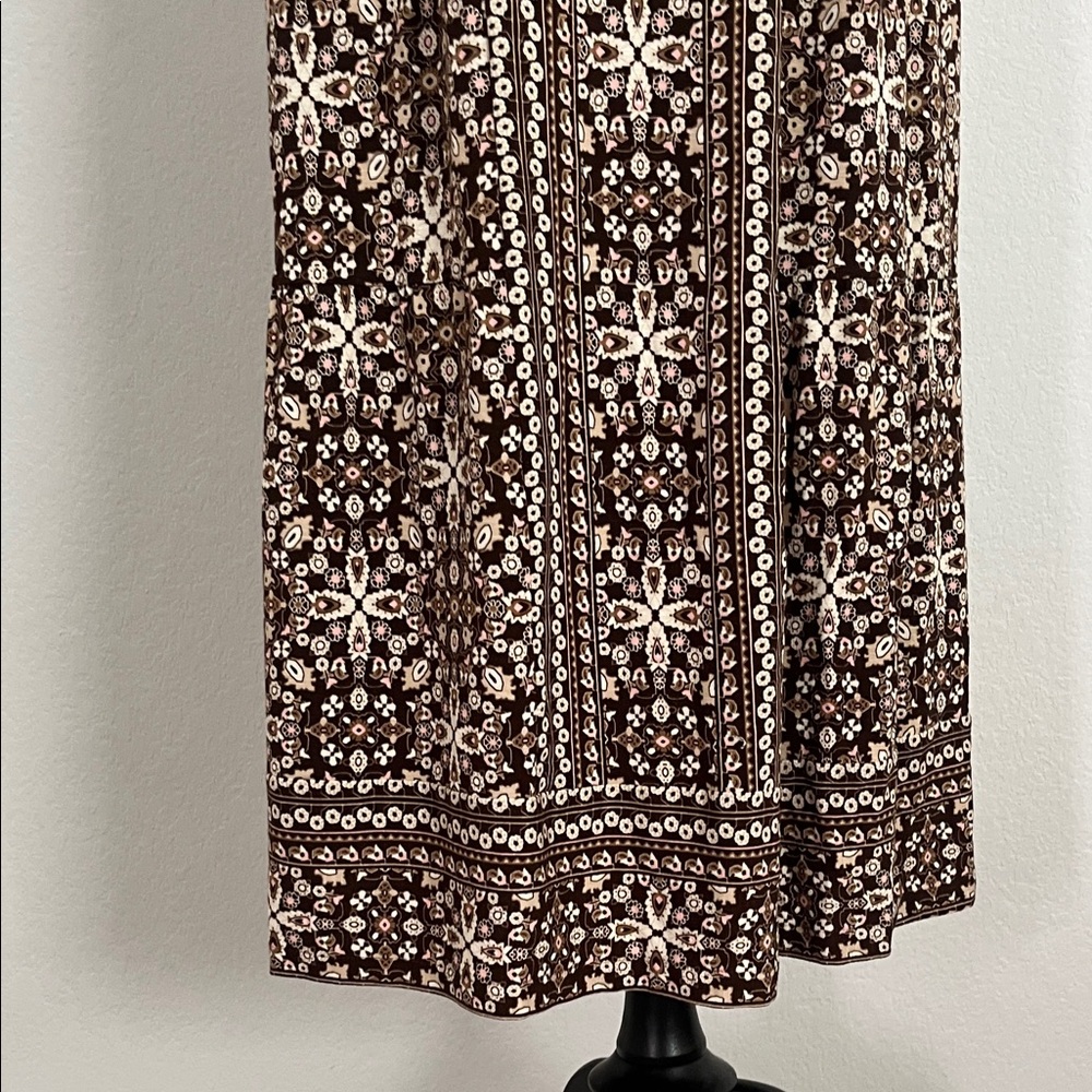 J.Jill Sleeveless Brown and Cream Patterned Maxi Dress - Picture 5 of 16